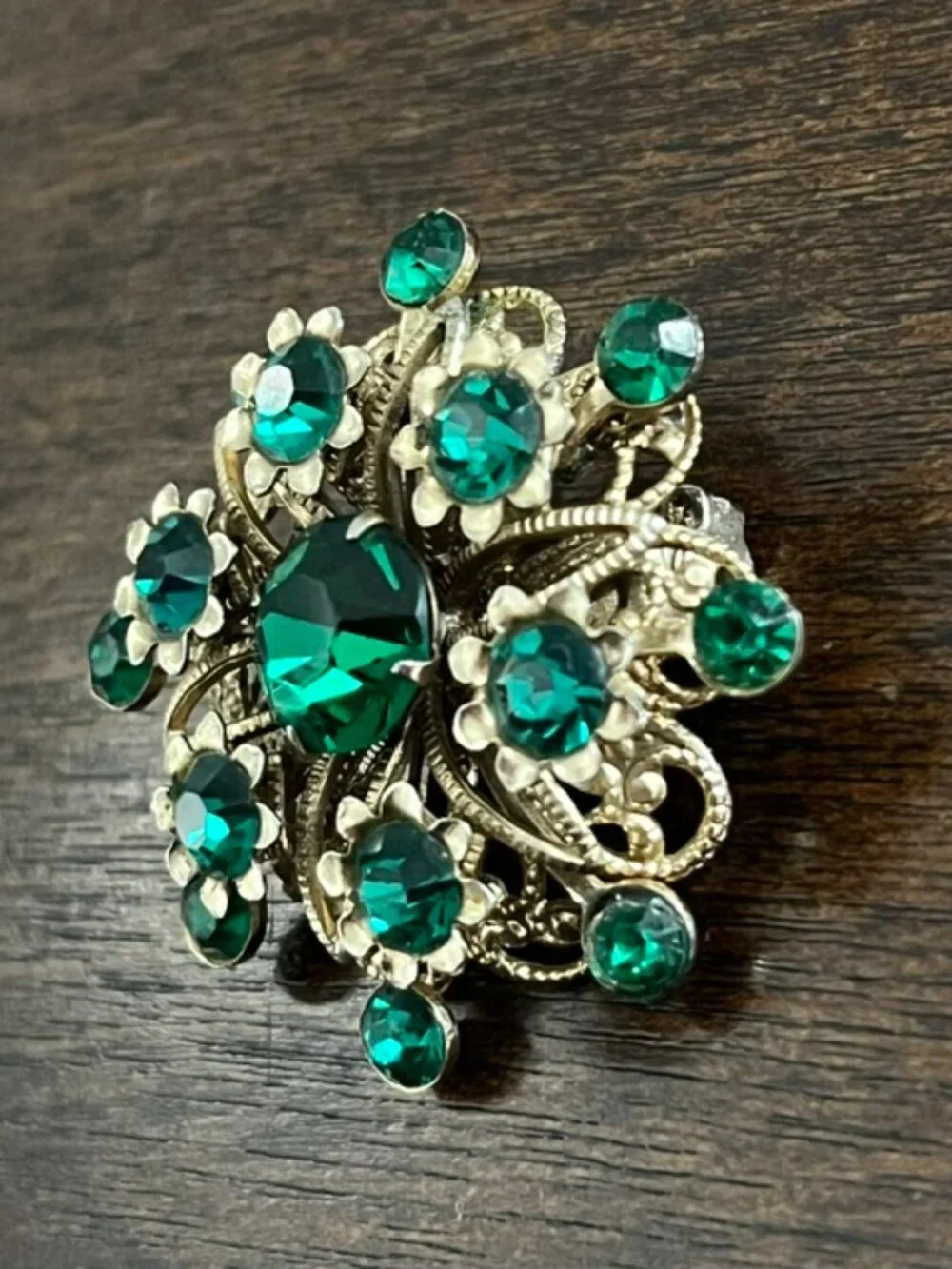 Vintage Floral Brooch Green Faceted Stones Gold Tone Setting